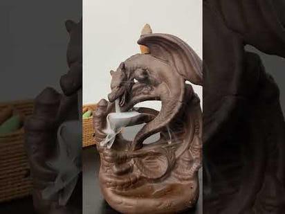 Relief Dragon Rökelse Vattenfall Återflödesrökelsehållare, Aromaterapi Ornament, Zen Dekor, Heminredning
